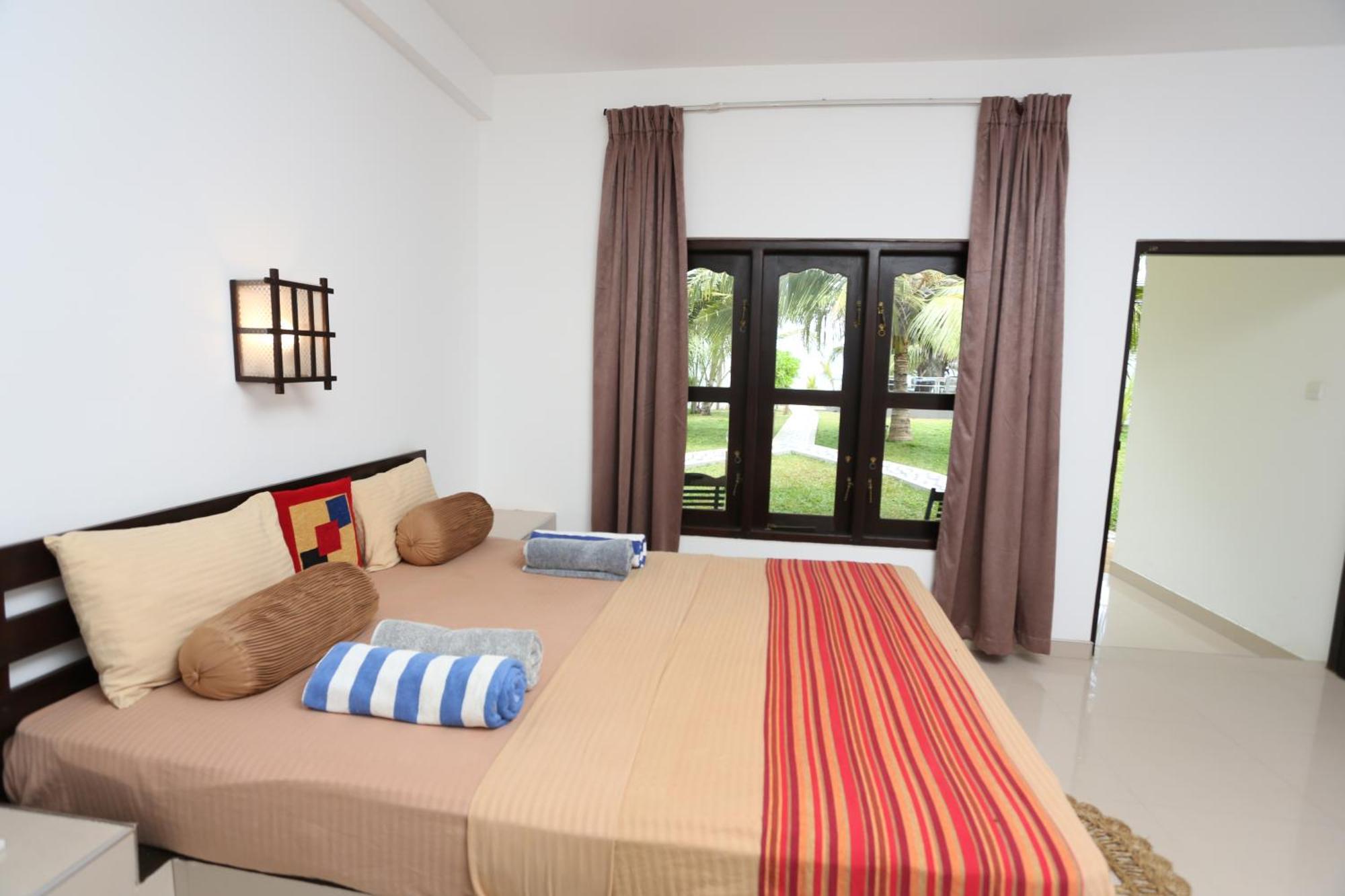 Blue Ocean Resort Netolpitiya Esterno foto